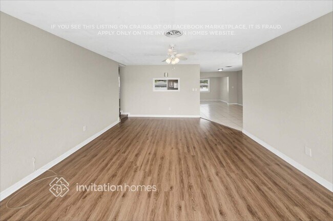 Foto del edificio - 1063 Indian Rocks Rd