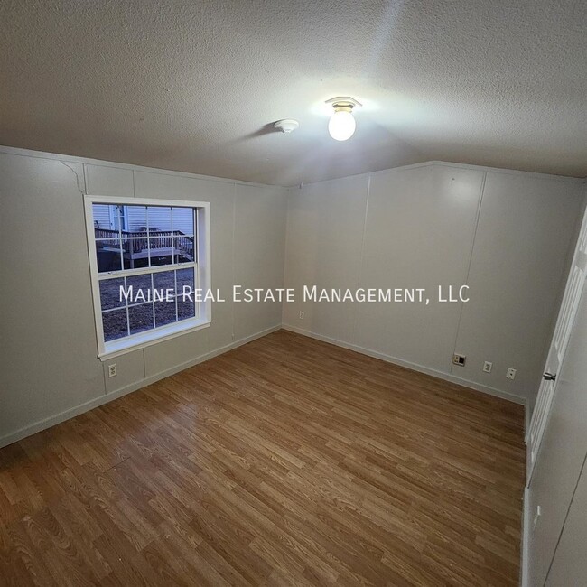 Building Photo - 7 Pheasant Hill Trailer Park