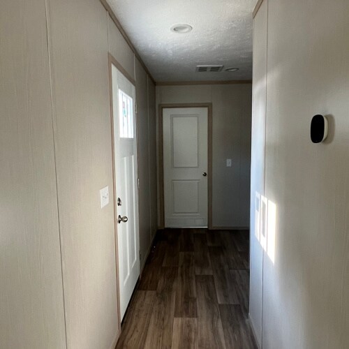 Foto del edificio - 928 Sharpe Rd