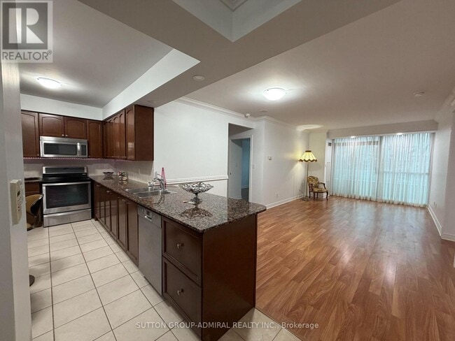 Building Photo - 100 Promenade Cir