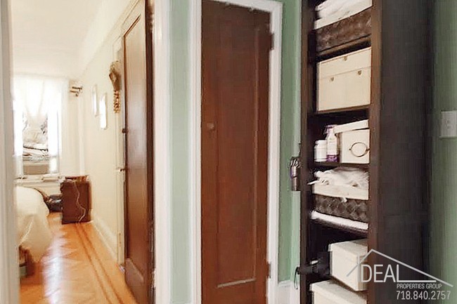 Building Photo - 1.5 Bedroom in Park Slope