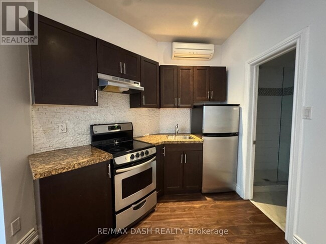 Building Photo - 141-141 Admiral Rd