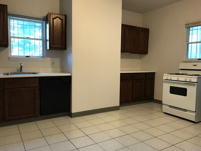 Foto del edificio - 4707 Maripoe St