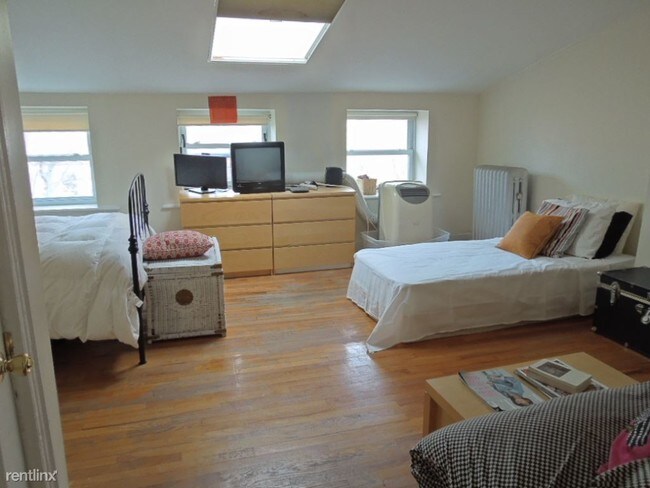 Foto del edificio - 108 Macon St