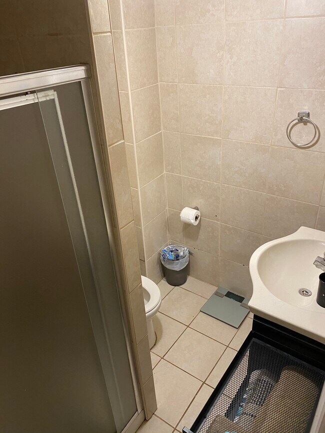 Foto del edificio - 3617 Spring Garden St