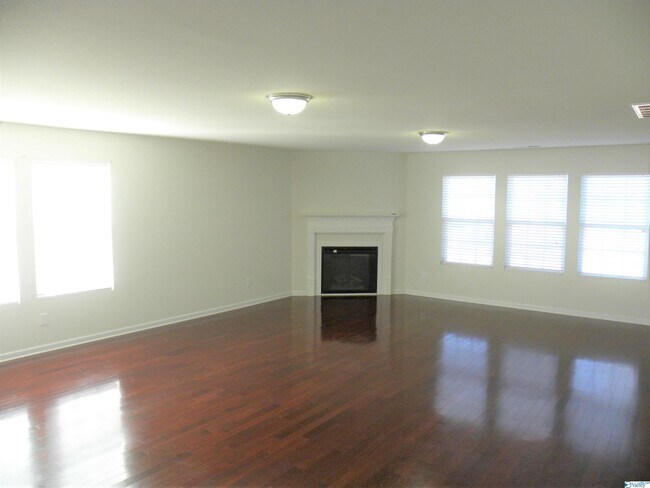 Building Photo - 225 Laramie Circle
