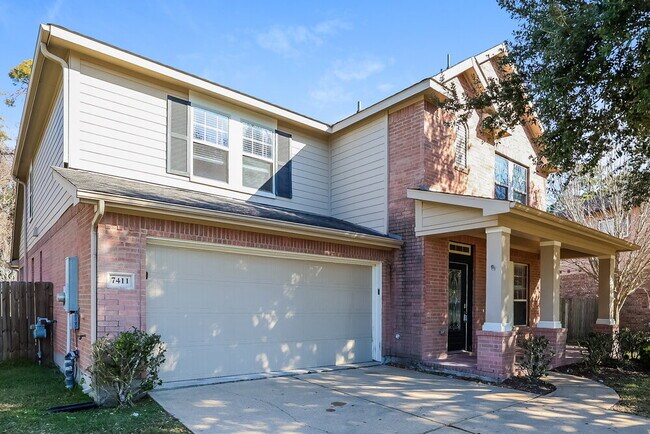 Foto del edificio - 7411 Quiet River Ln