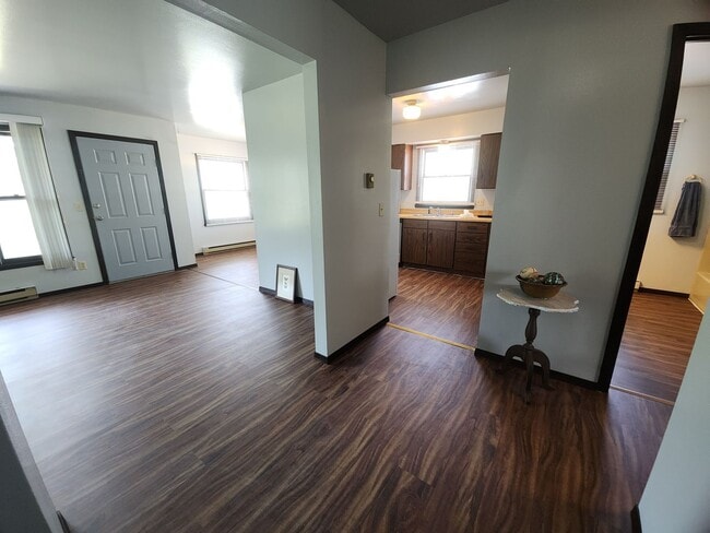 Building Photo - 1129 Primrose Ct