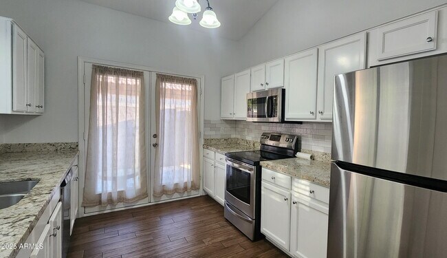 Foto del edificio - 20413 N 30th Pl