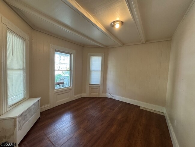 Foto del edificio - 712 E 27th St