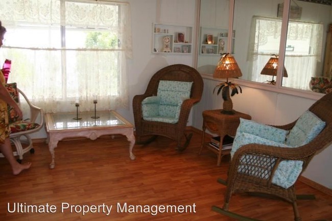 Foto del edificio - 2 br, 1.5 bath House - 7637 SE Swan Ave