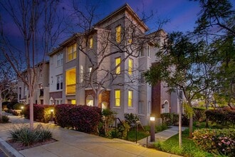 Building Photo - 1111 Elfin Forest Rd E