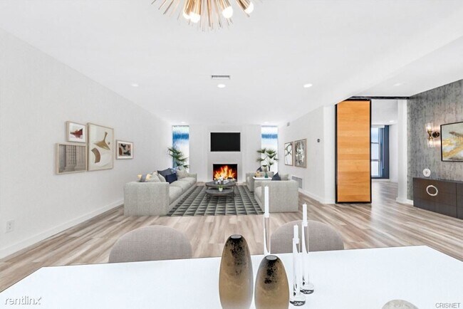 Foto del edificio - 2 br, 3 bath House - 11230 Dilling St
