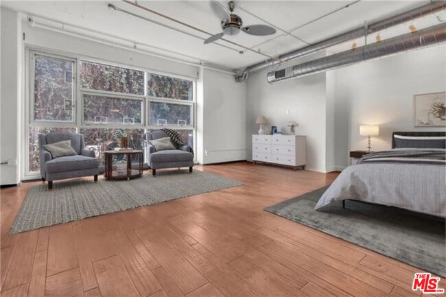 Foto del edificio - 510 S Hewitt St