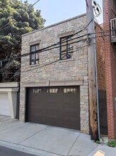 Building Photo - 1920 N Lincoln Park W