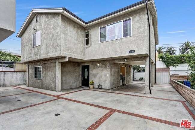 Foto del edificio - 4421 Prospect Ave