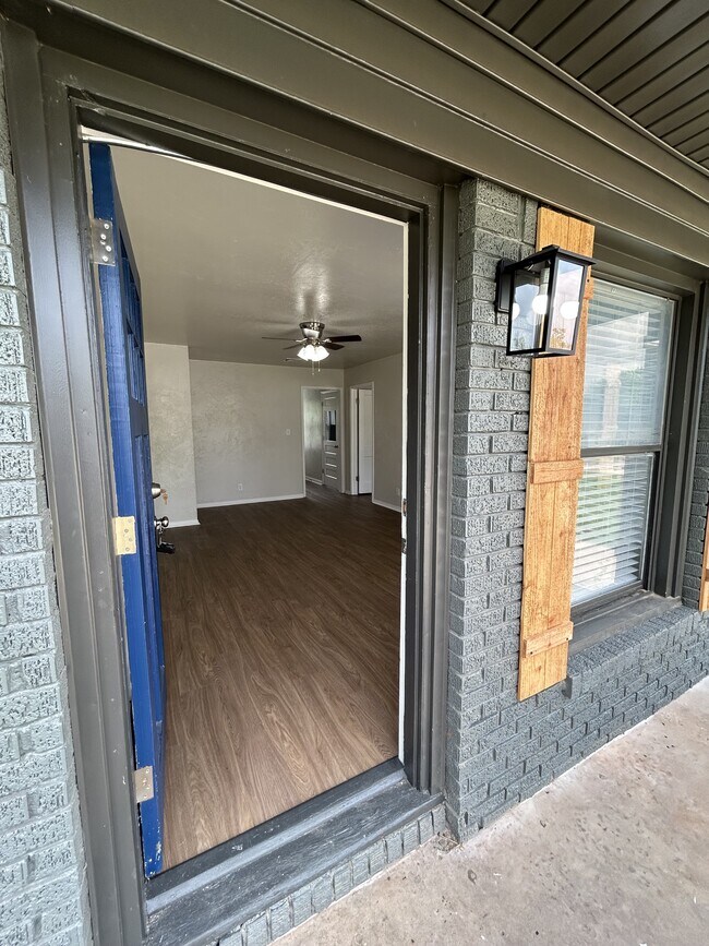 Foto del edificio - 4000 SE 24th St
