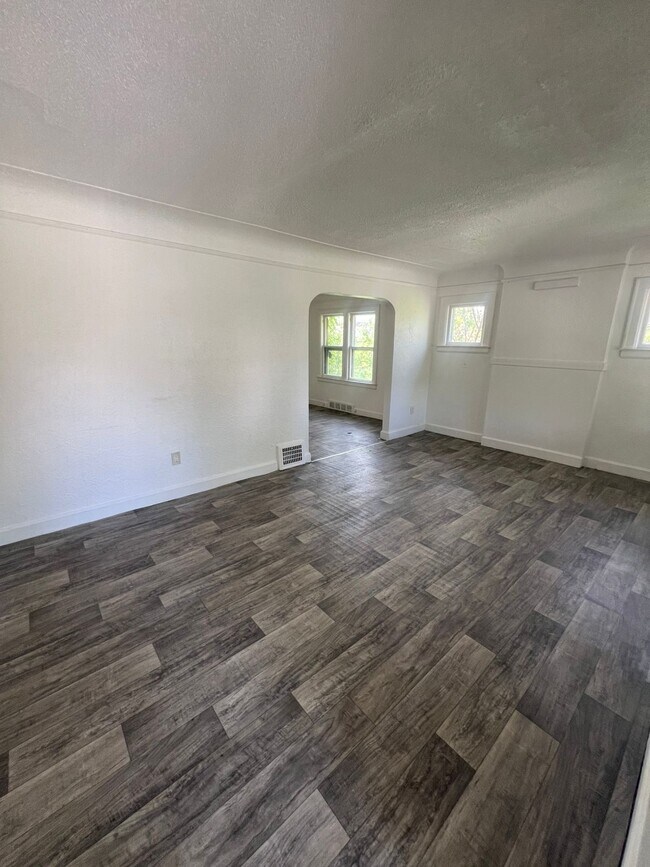 Foto del edificio - 14893 Prest St