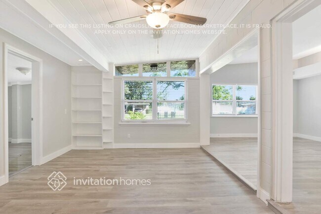 Foto del edificio - 6044 Yucatan Dr