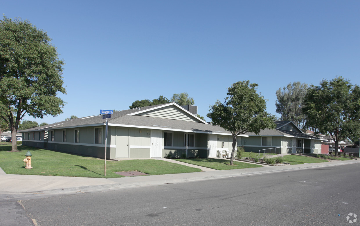 Building Photo - Mountain View Apartments