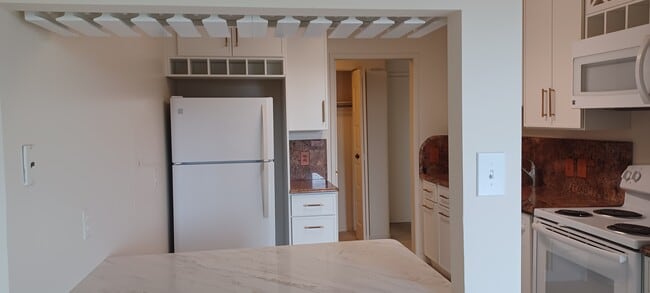 Photo - 2311 Pimmit Dr Apartment