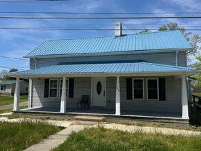 Building Photo - 174 Telford School Rd