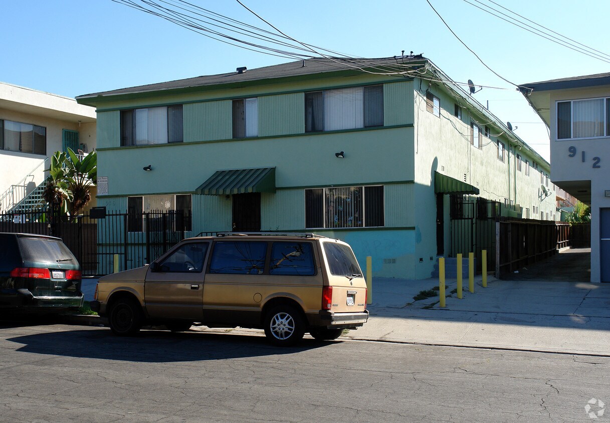 Building Photo - 916 N Inglewood Ave
