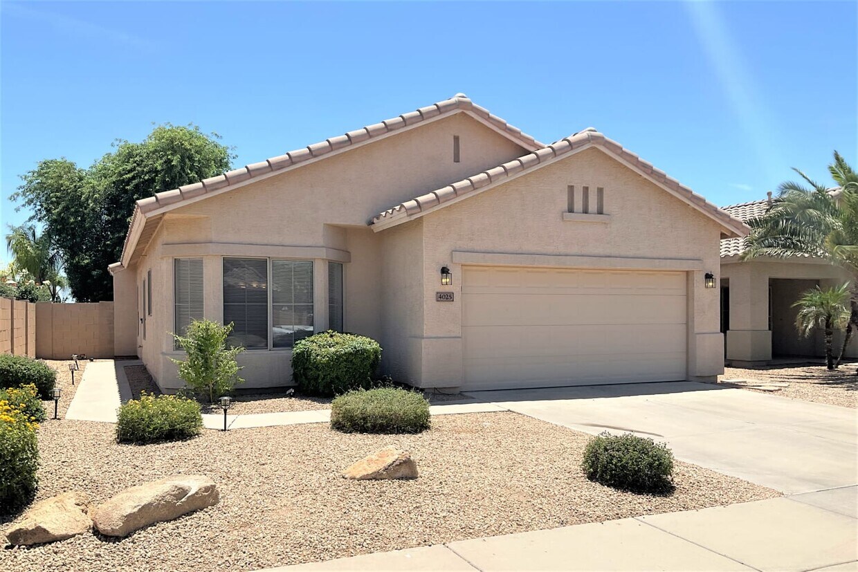 Primary Photo - 4025 W Hackamore Drive