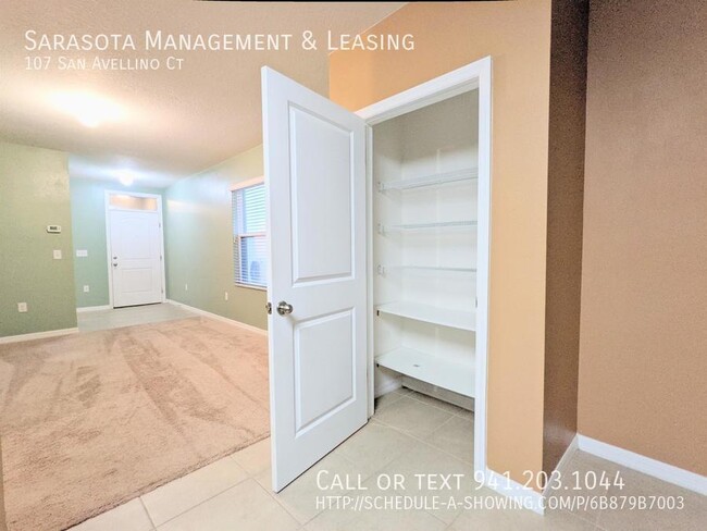 Building Photo - 3 Bedroom 2 Bath in the Cottages at San Lo...