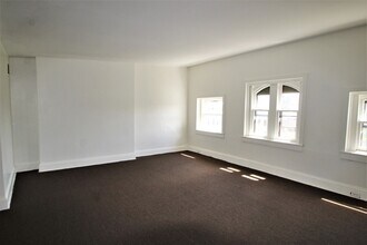 Building Photo - 1621 Park Ave