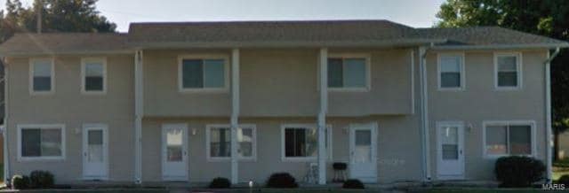 Primary Photo - 405 E Poos Dr