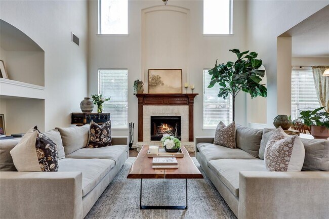 Foto del edificio - 3218 Tehama Ct