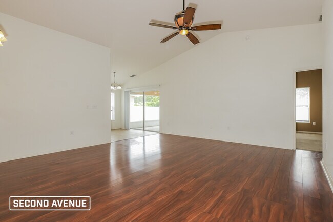 Building Photo - 8021 Princeton Manor Cir