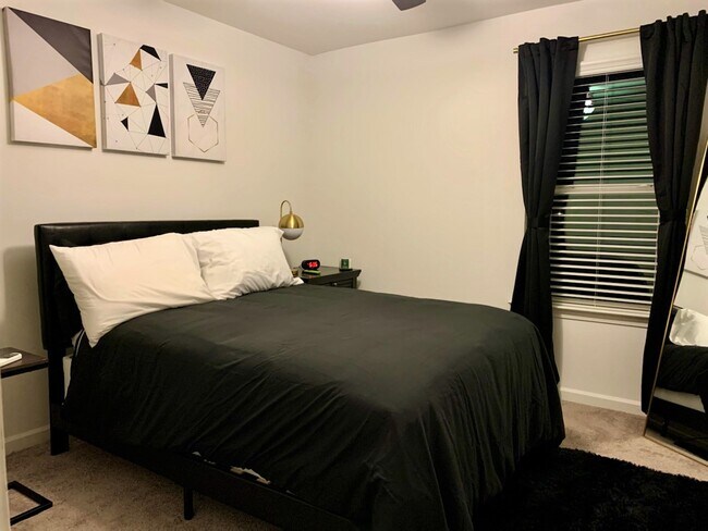 Foto del edificio - 2735 Kemp Ct
