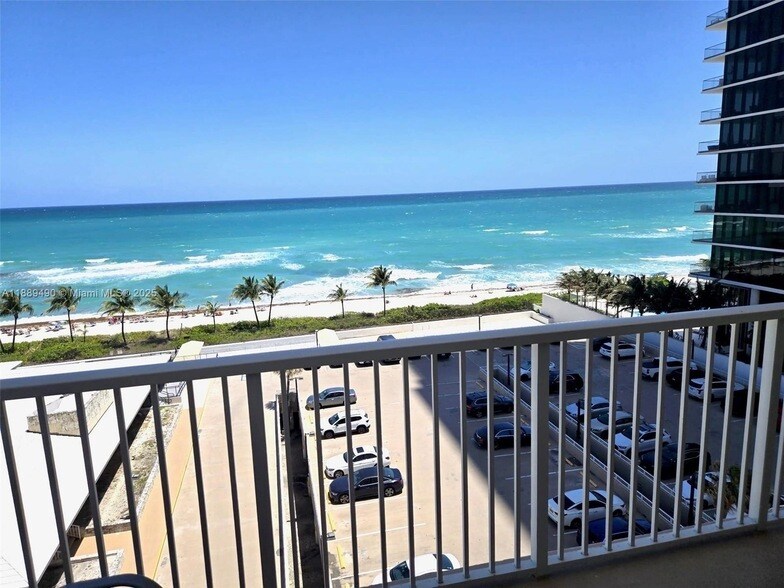 Foto principal - 1980 S Ocean Dr