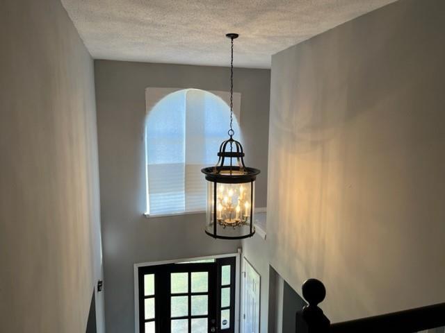 Foto del edificio - 1125 Misty Meadows Ln