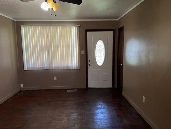 Photo - 1223 Marydale Dr House