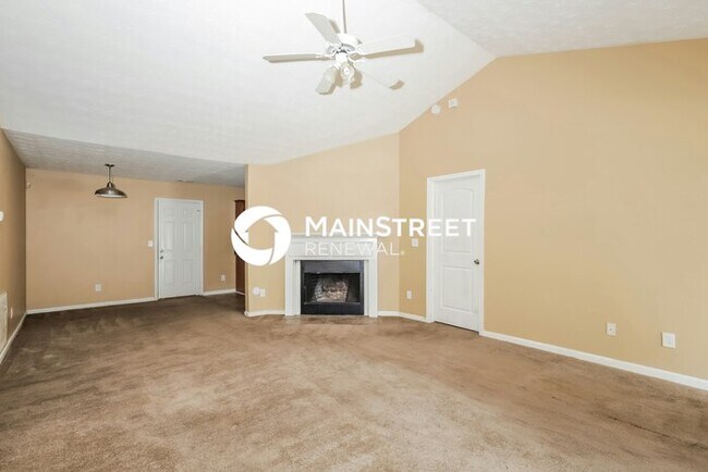 Building Photo - 4 Bedroom Pet-Friendly Home in Covington, GA with Main Street Renewal