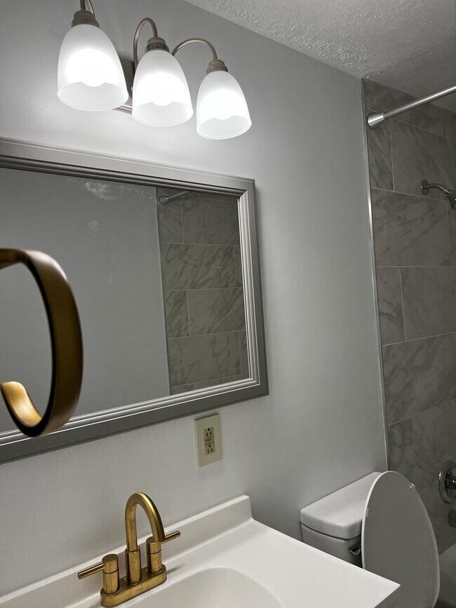 Foto del edificio - 7860 St Bridget Ln