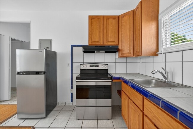 Foto del edificio - 1912 2nd St