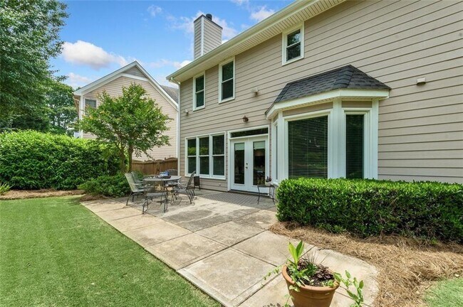 Foto del edificio - 2465 Devon Leigh Walk NW