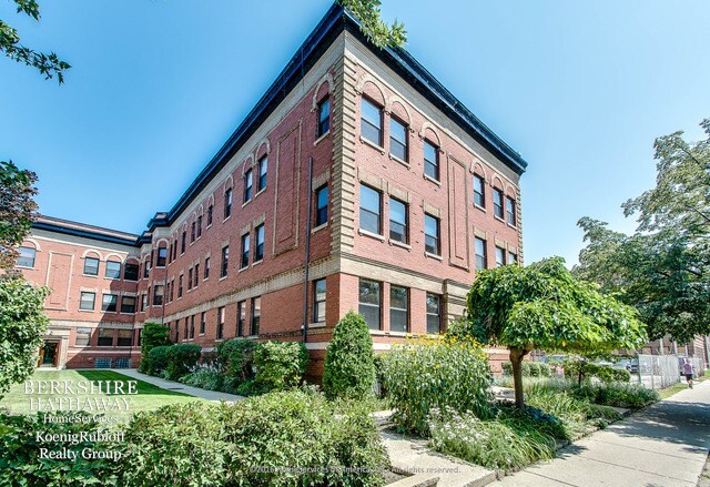 Building Photo - 4845 N Ravenswood Ave