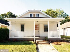 Building Photo - 306 Locust Terrace