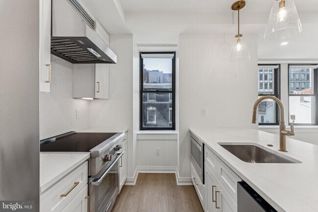 Foto del edificio - 135 S 19th St