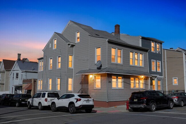 Foto del edificio - 156 Butler St