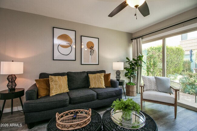 Foto del edificio - 4600 N 68th St