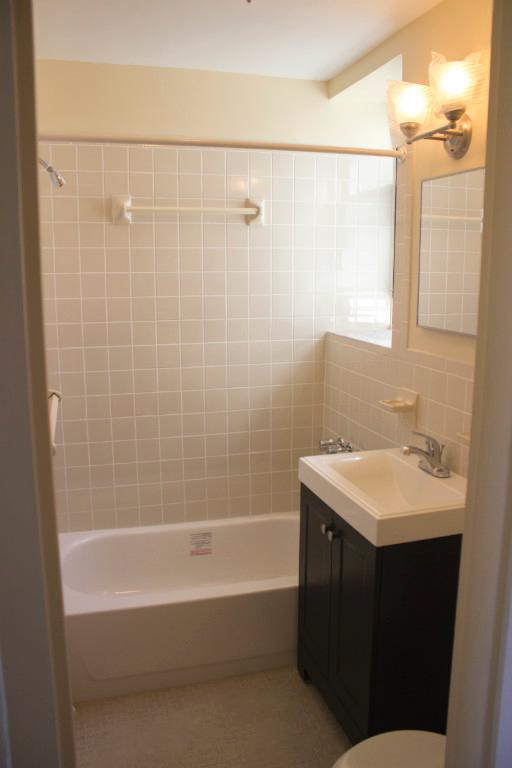 Building Photo - 327 Edgecombe Ave