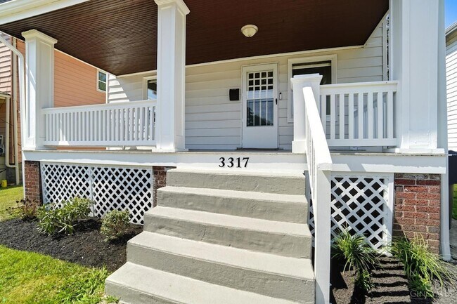 Foto del edificio - 3317 Bevis Ave