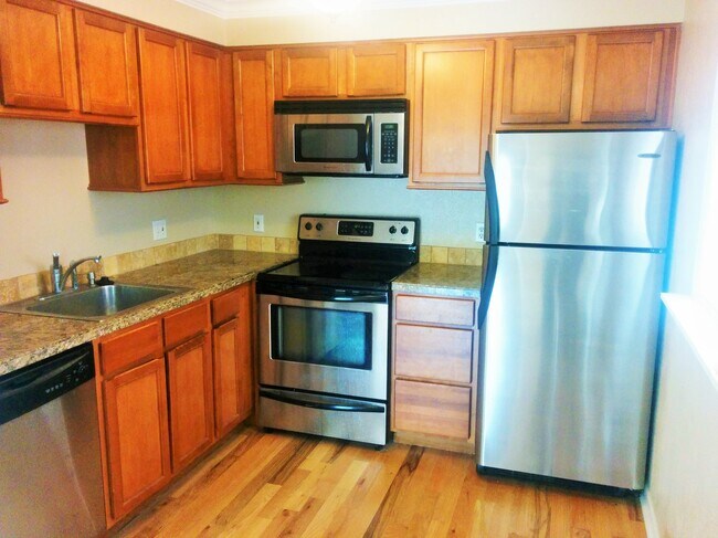 Foto del edificio - 1330 Elizabeth St