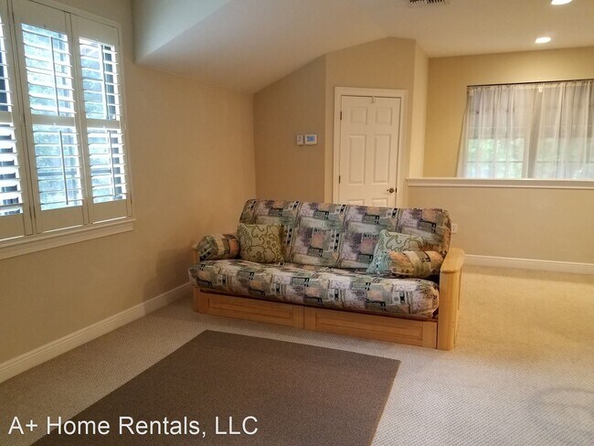 Foto del edificio - 2 br, 2 bath House - 1423 Stickley Avenue ...